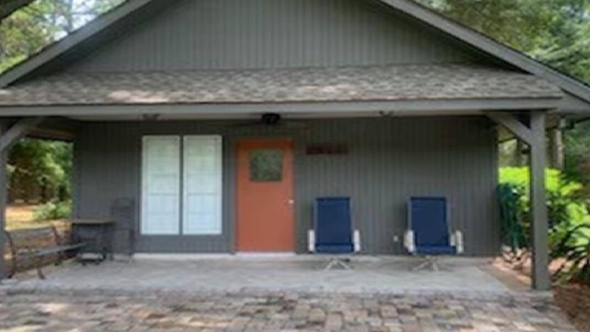 St. Marys Cabin | Charming Guest House near Crooked River Park -MAXIMUM 14 DAY STAY