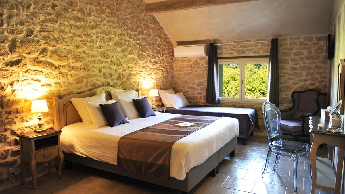 Sarrians House | CHARMING GUEST HOUSES IN PROVENCE IN THE HEART OF THE VINES