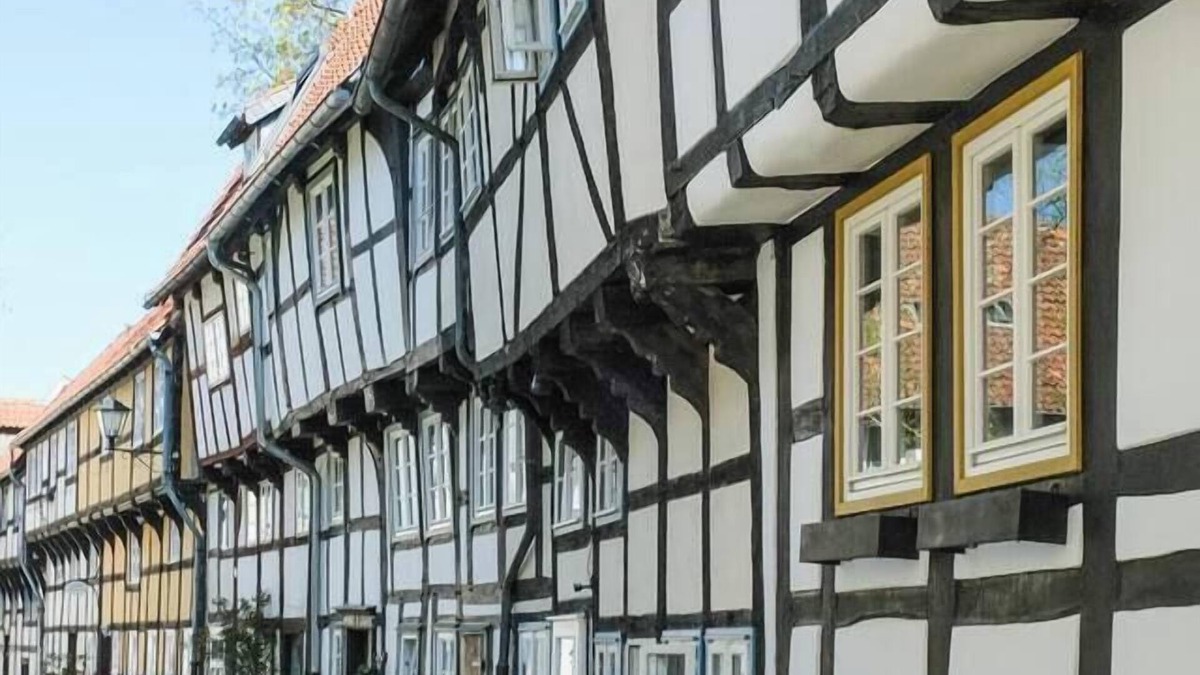 Detmold House | Charming half-timbered house in the old town