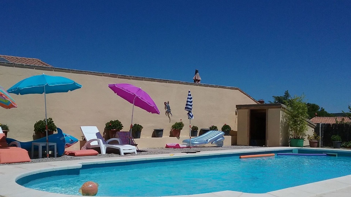 Le Pouget Apartment | Charming half-villa W pool, near Montpellier, Pezenas & coast.