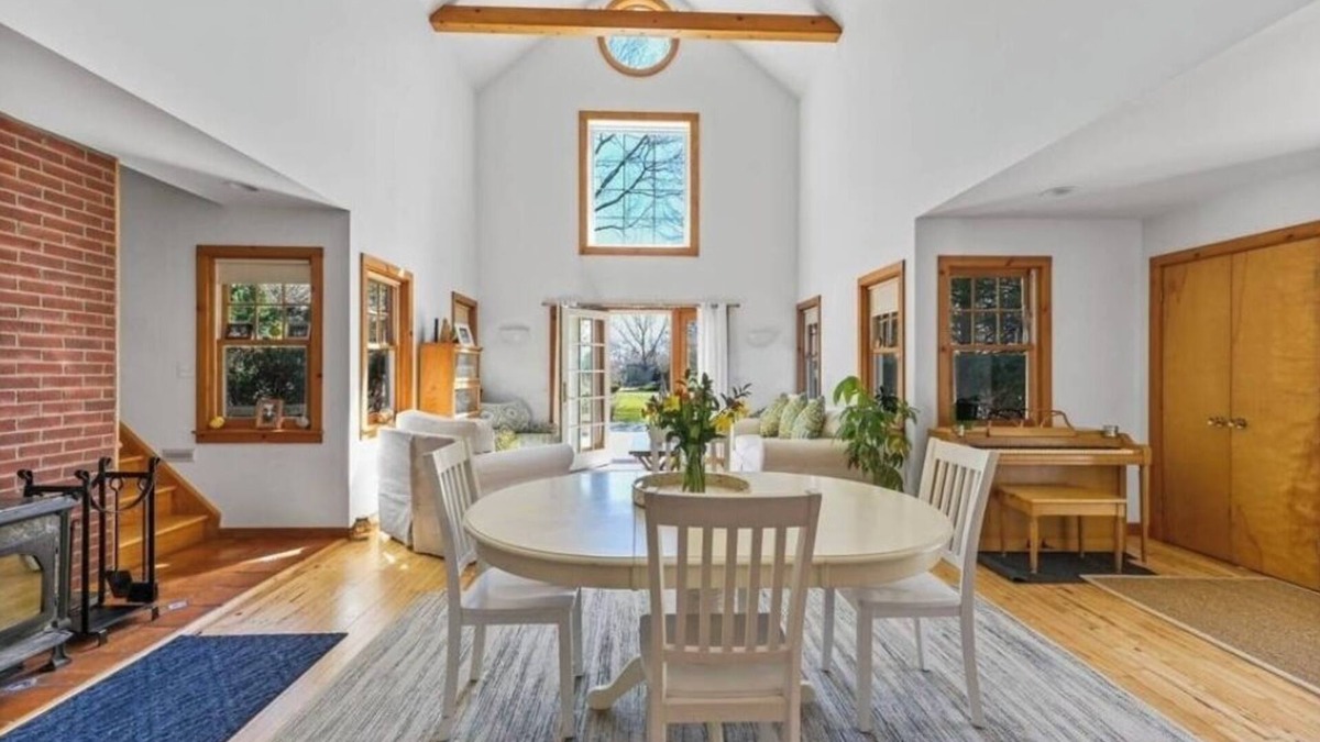 Eastport House | Charming Hamptons Vacation Home awaits