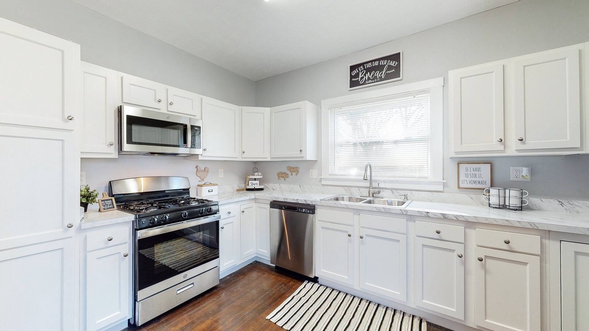 Hartville House | Charming Hartville cottage