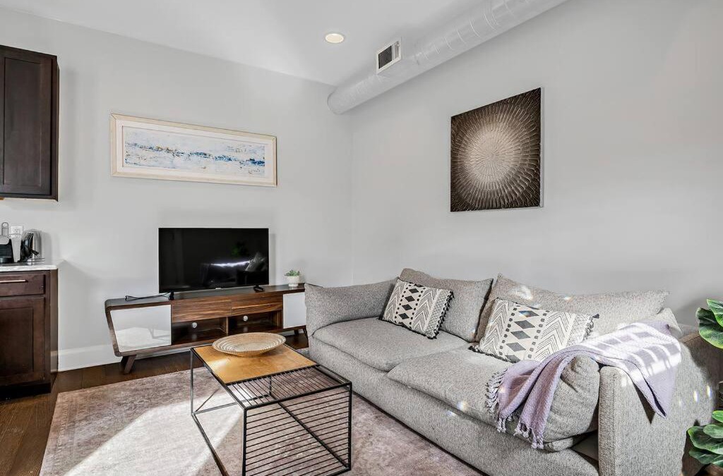 Downtown Harrisburg Apartment | Charming HBG Haven: Cozy 1BR Apt
