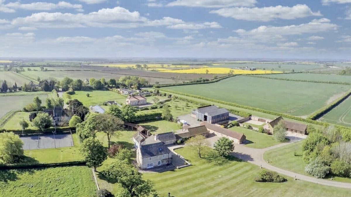 Lincoln Cottage | Charming Hen Cottage Countryside Retreat Lincoln