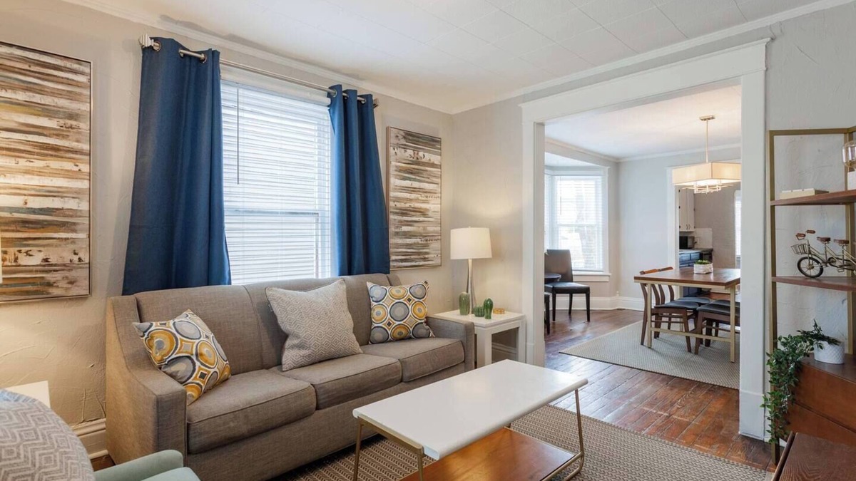 West Plaza House | Charming Hideaway in Westport 15