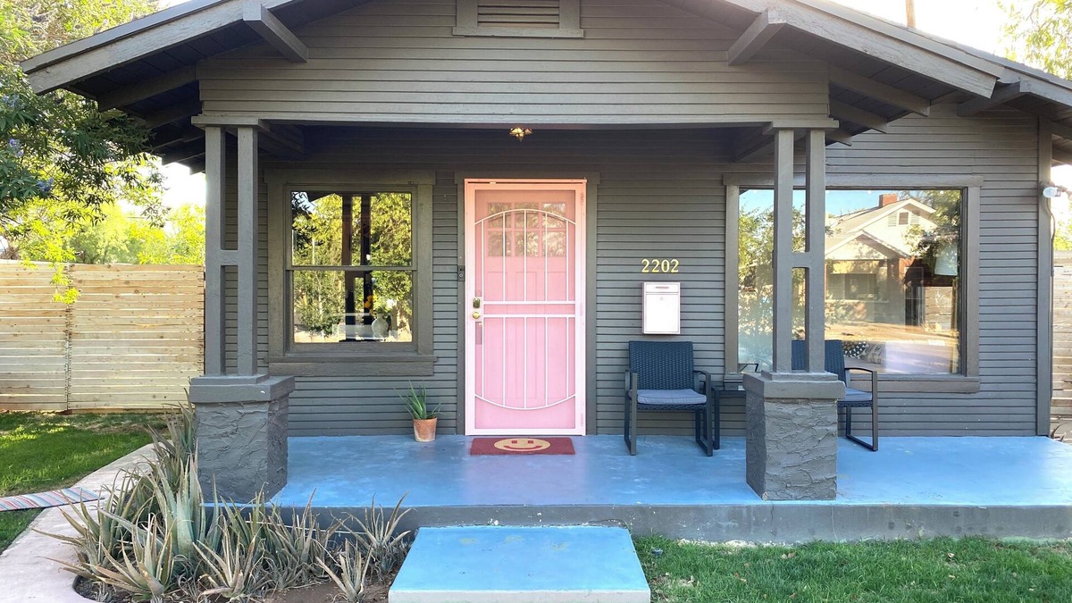 Coronado House | Charming Historic 1915 Bungalow next to Downtown