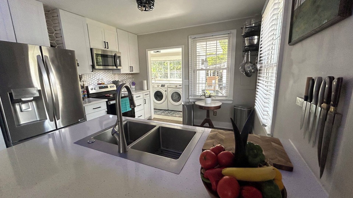 Avondale House | Charming Historic Avondale 3/1 with Backyard Bar and Grills, Close to Everything