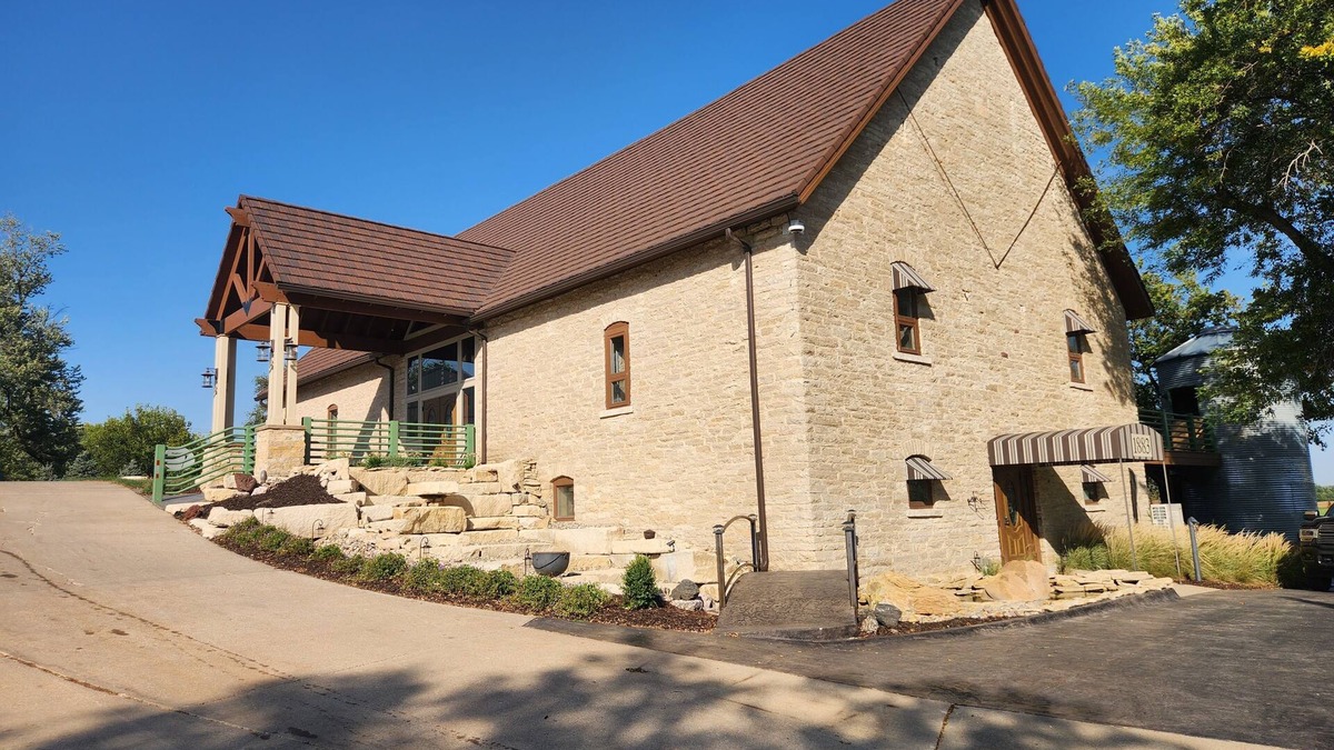 Plattsmouth House | Charming historic barn with AC and WiFi in Plattsmouth