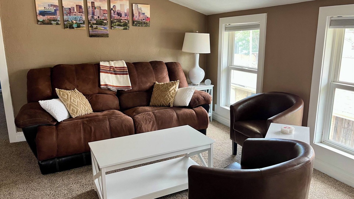 Sunnyside House | Charming historic House in cozy Sunnyside Neighborhood