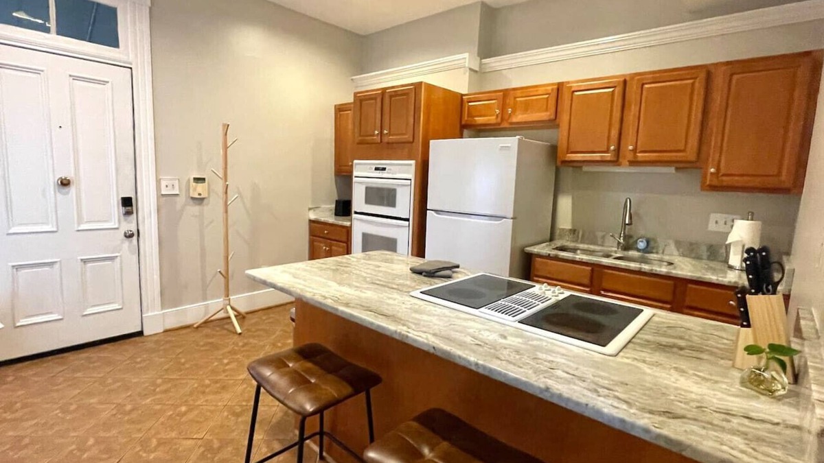 Monroe Ward Apartment | Charming Historic Studio Near Downtown and VCU
