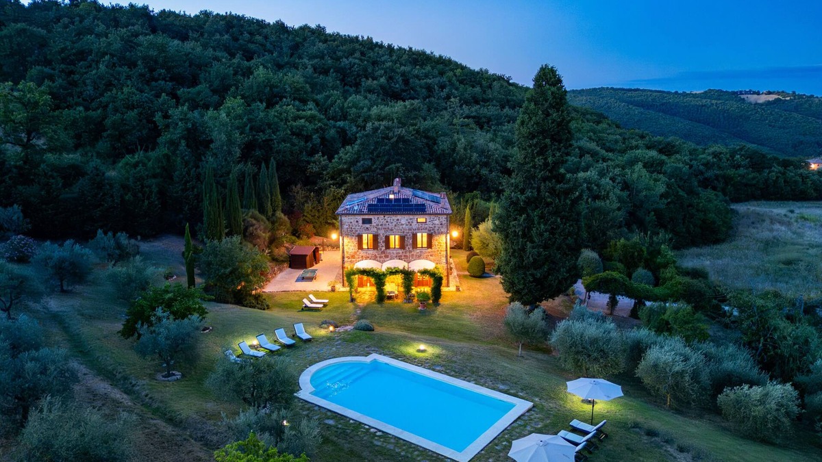 Quadro Ski Chalet | Charming historic villa surrounded by 5 hectares of private property