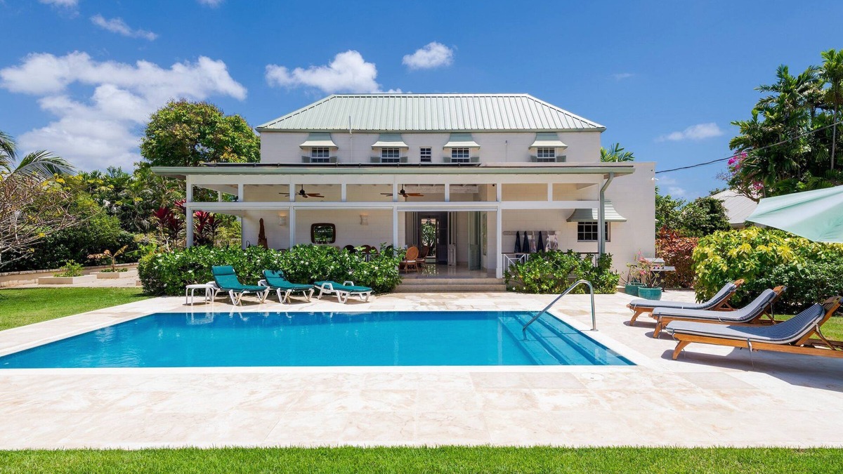 Worthing House | Charming Historical Villa with Private Pool, Close to Beach - Rosedale