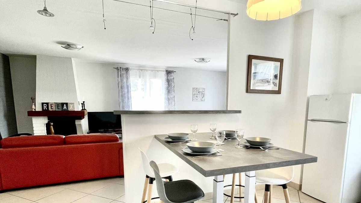 Les Sables d'Olonne House | Charming house 90m ² renovated ground floor, in the district of La Chaume