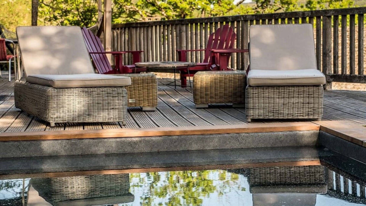 Saint-Laurent-d'Olt House | Charming house with swimming pool, large terrace and superb views in Aveyron, France