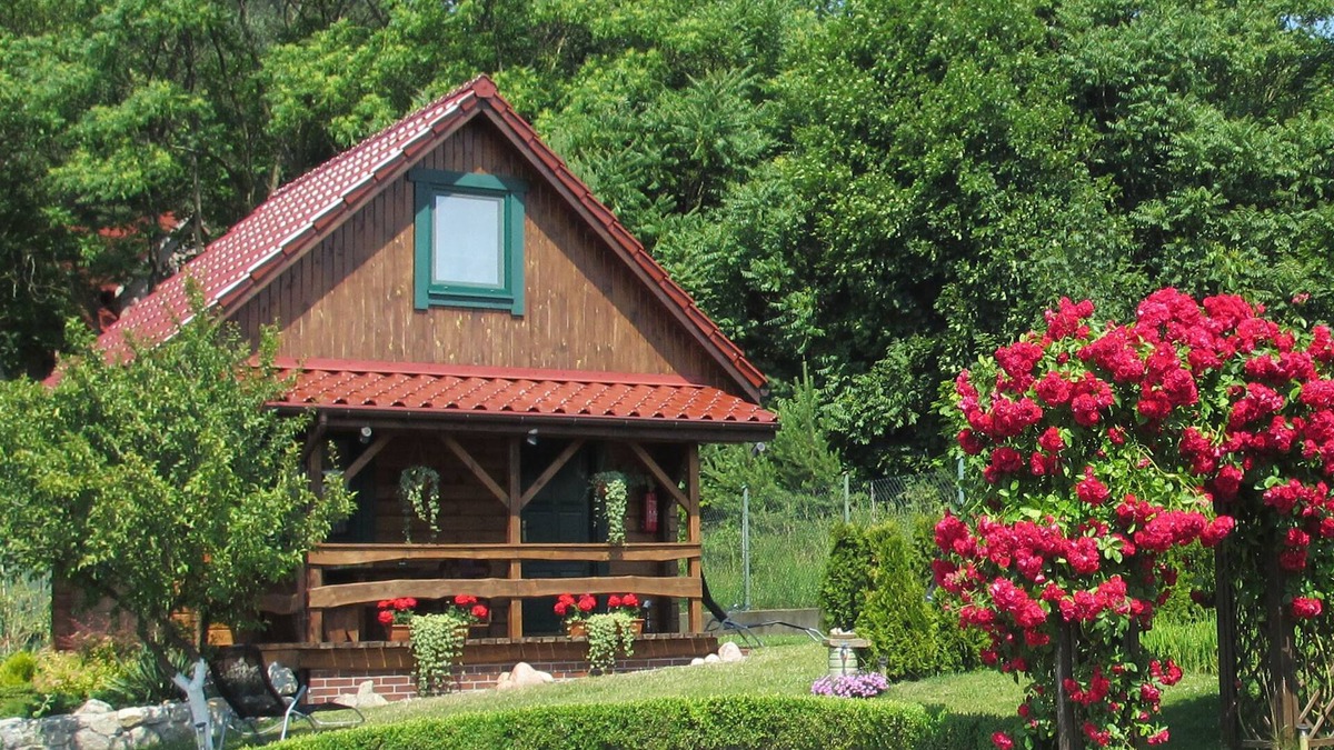 Wicko House | Charming house on a hill overlooking the lake