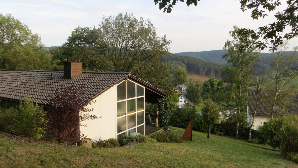 Burberg House | Charming holiday home with a wonderful view, close to the Biggesee.