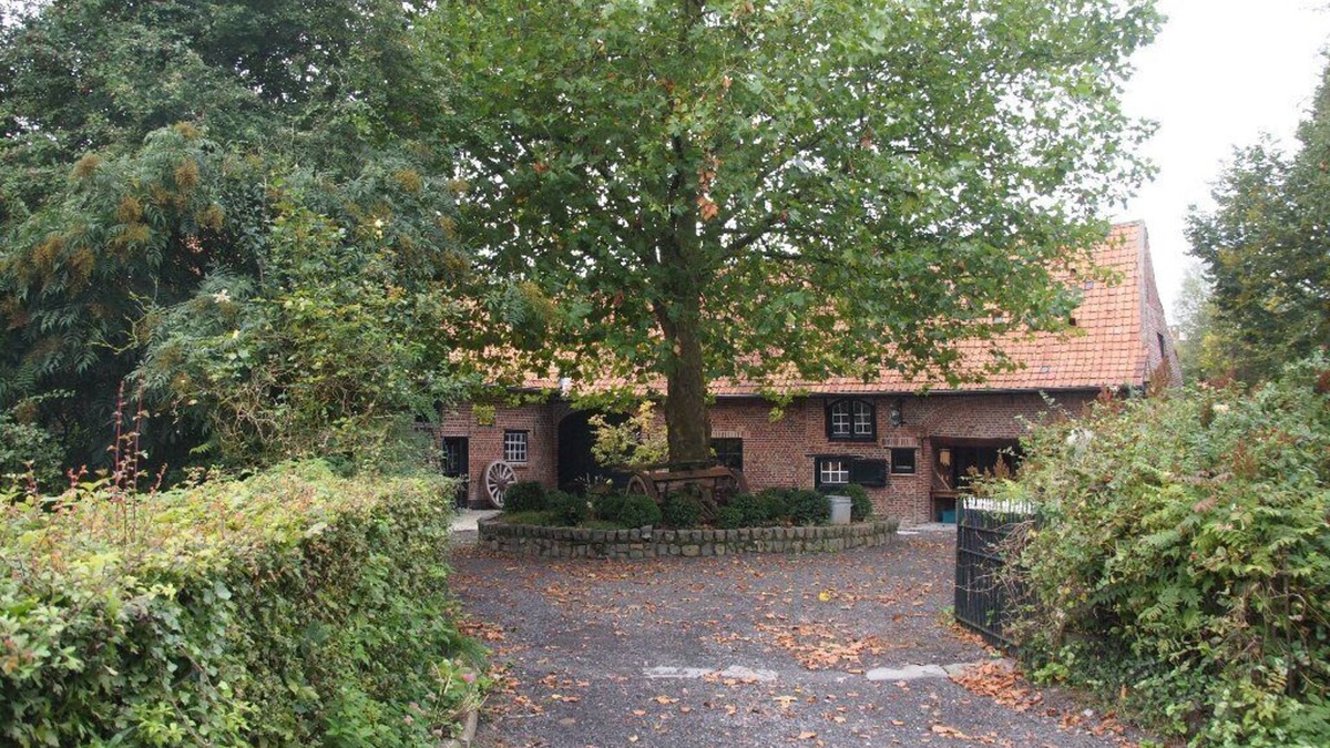 Wevelgem Other | Charming holiday home for 10 people