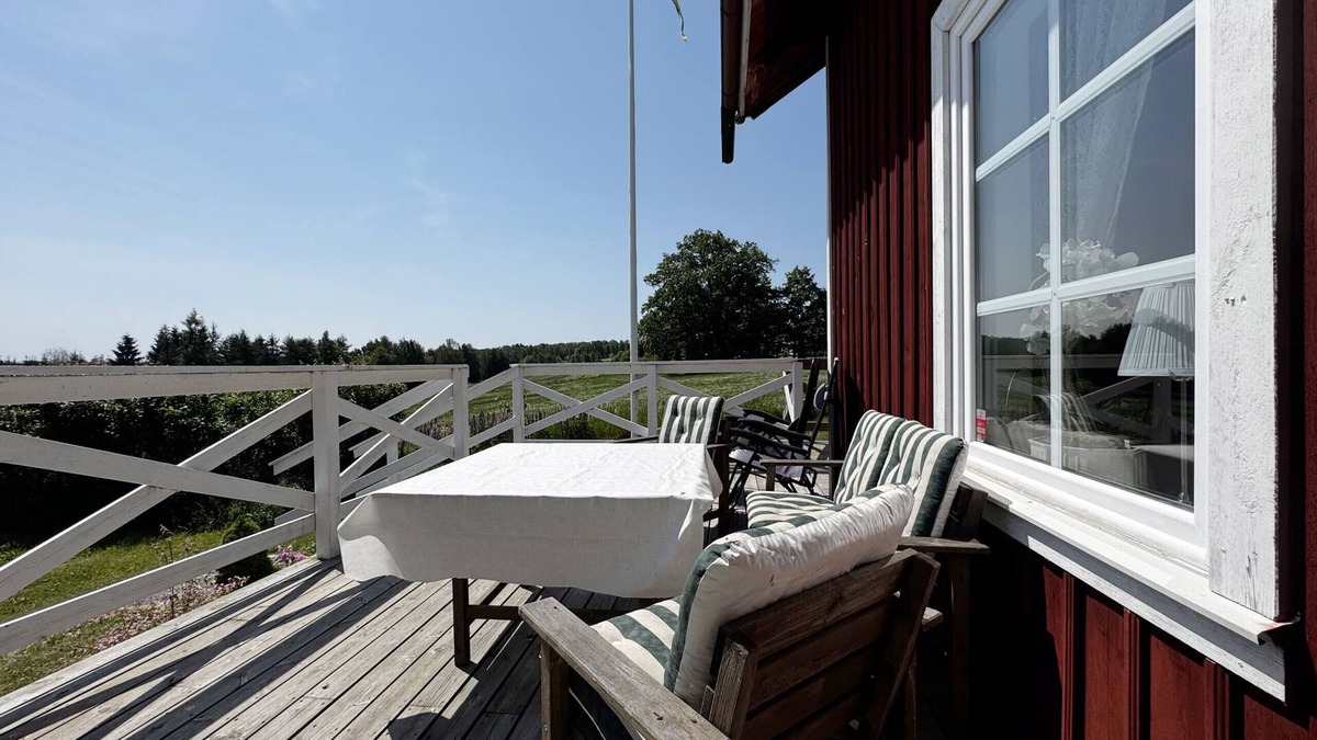 Norra Fagelas House | Charming holiday home with views of the landscape and close to Lake Vättern |SE08084