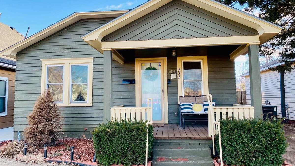 Enid House | Charming home - Downtown area