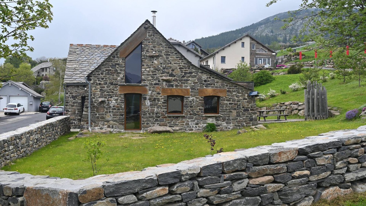 Les Estables House | Charming home in Les Estables, the Cantou