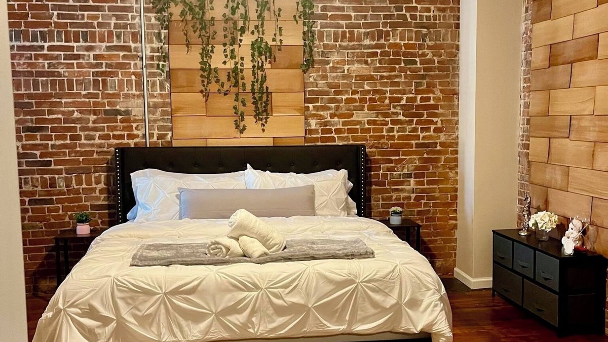 St. Charles House | Charming Home in Cozy Frenchtown Saint Charles