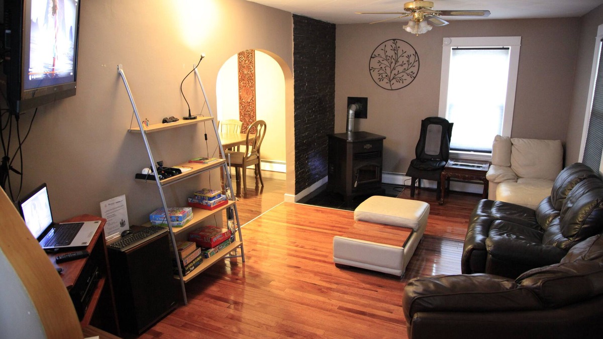 Rumford House | Charming Home Near Sunday River & Other Ski Areas