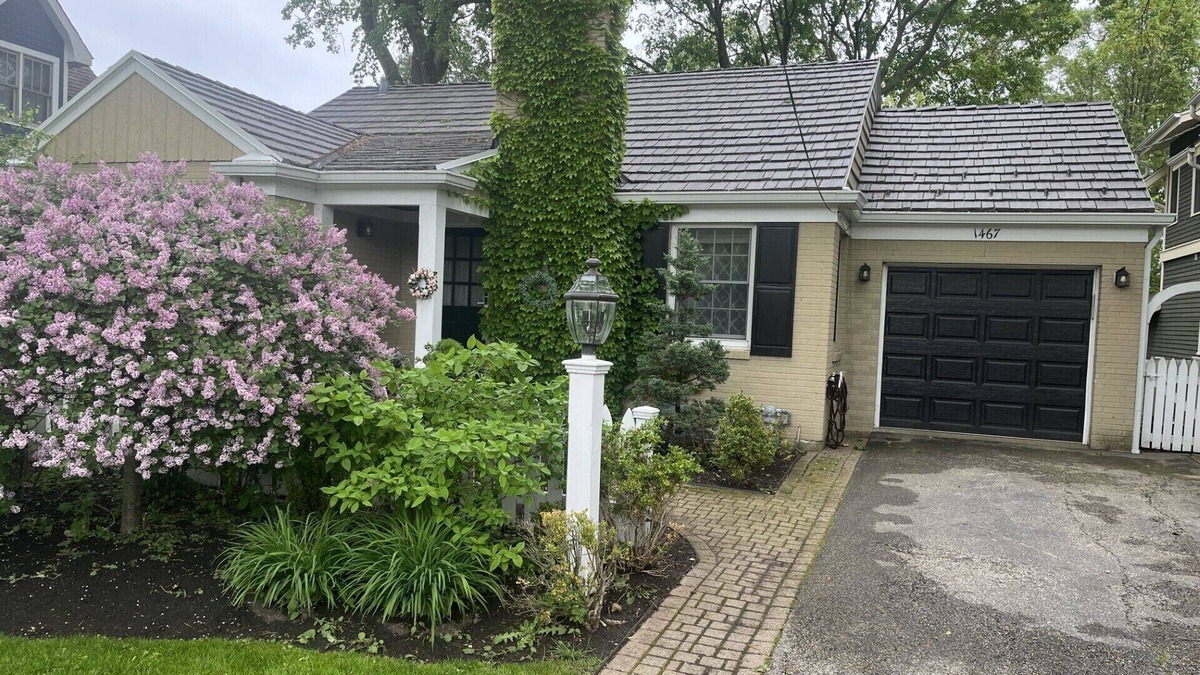 Lake Forest House | Charming home near Lake Michigan, bike paths, and high school