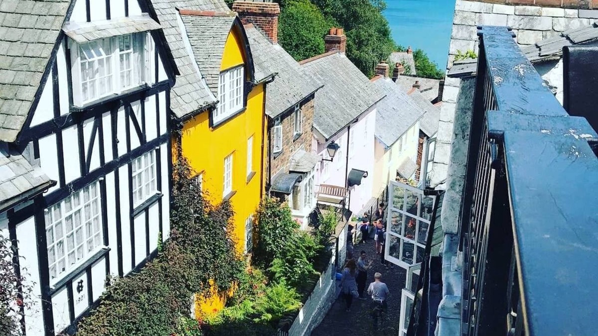 Clovelly House | Charming hotel accommodation in the heart of the cobbled streets of Clovelly