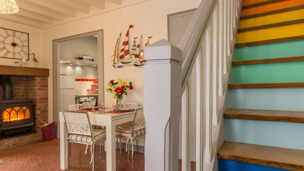 Saint-Pair-sur-Mer Cottage | Charming house with enclosed garden, WiFi, pets allowed, and parking