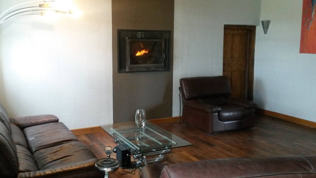 Chirassimont House | Charming house 135m2 av fenced. quiet and dog friendly place