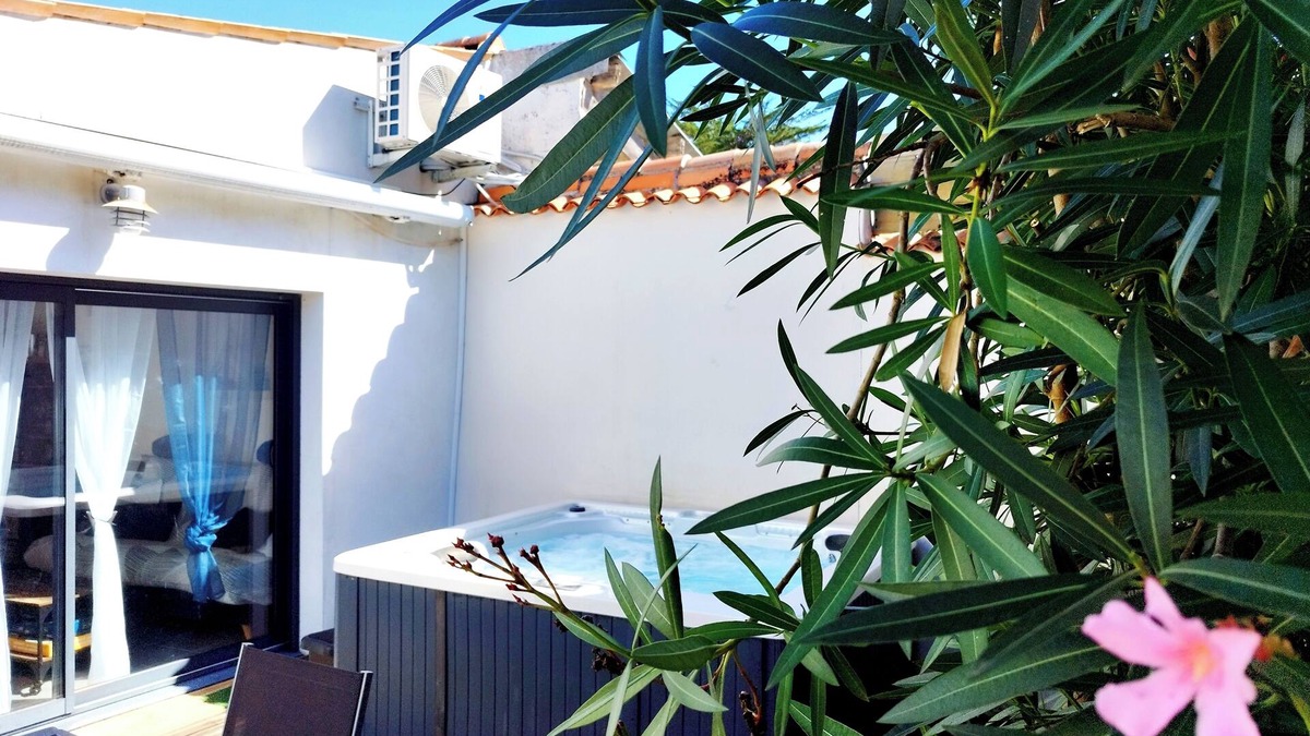 Angoulins House | Charming house 3* private spa terrace sea beach village center shops