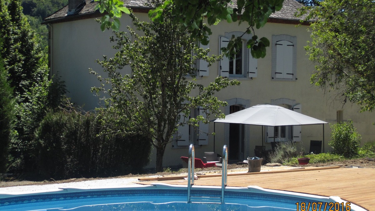 Ydes House | Charming house and caratctere, indoor pool.