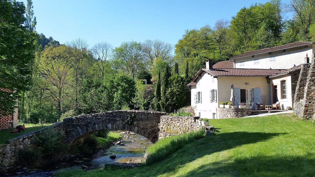 Durfort House | Charming house and small paradise of greenery