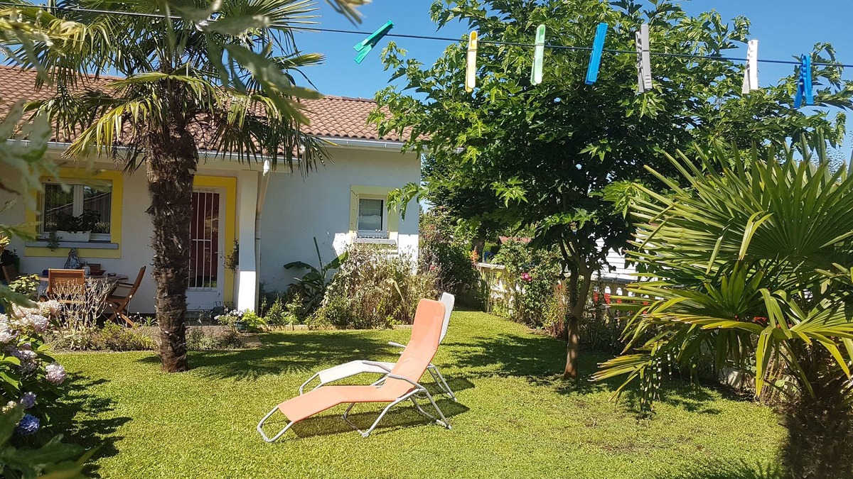 Aureilhan House | CHARMING HOUSE BETWEEN THE OCEAN AND THE LAKES