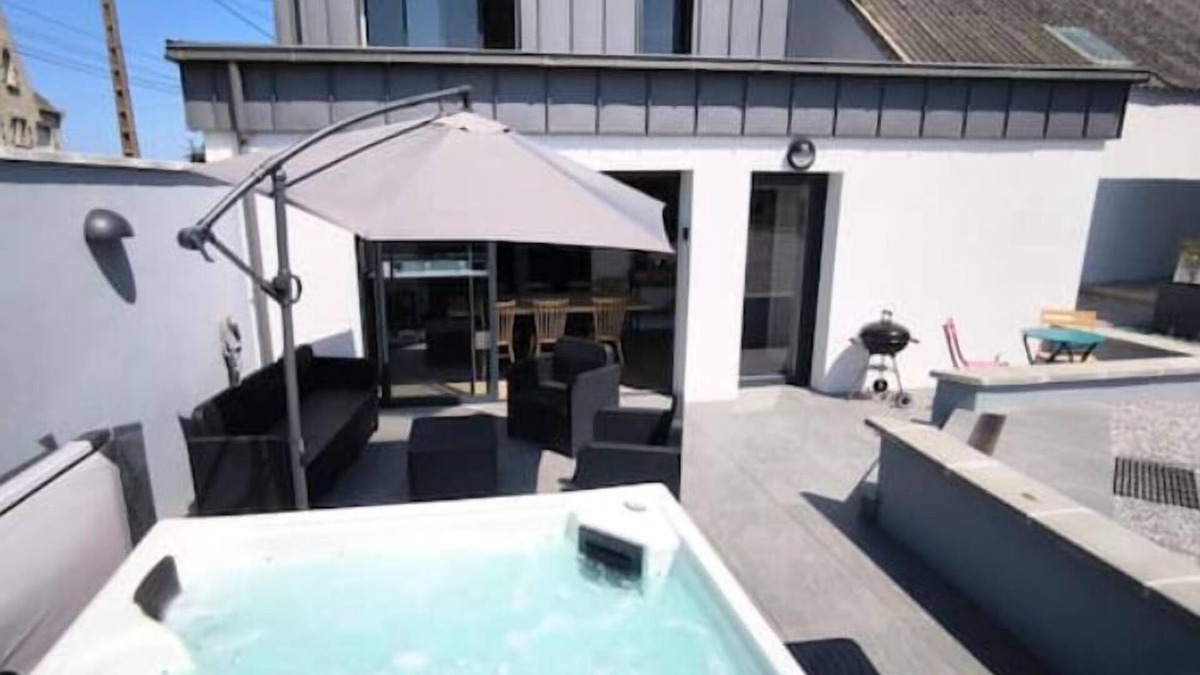 Cleder House | Charming house close to the sea with jacuzzi