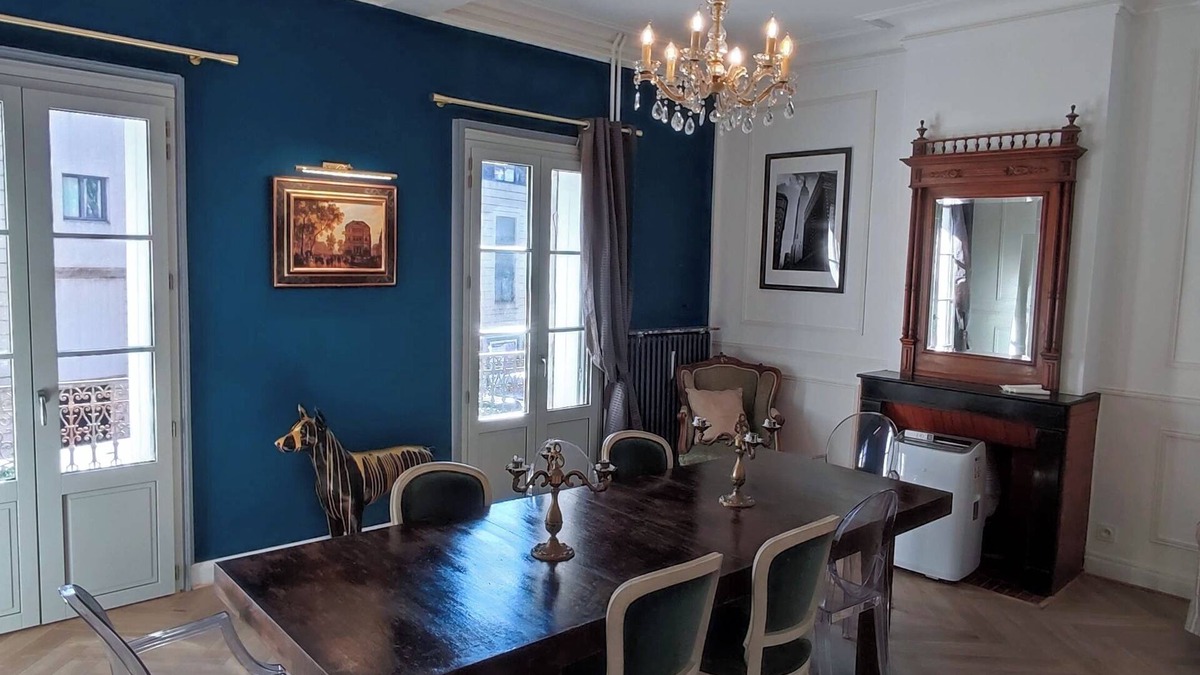 Les Arceaux House | Charming house downtown ARCEAUX 140M2. 4 bedrooms. Possible Prkg