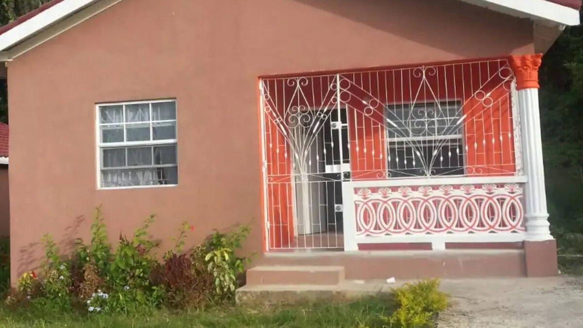 Salt Gut House | Charming house in delightful Boscobel with AC, WiFi. quiet neighborhood,