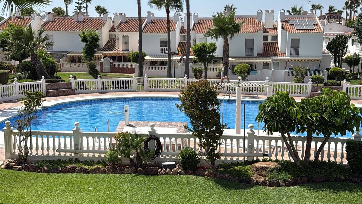 Guadalmar House | Charming house in front of the sea