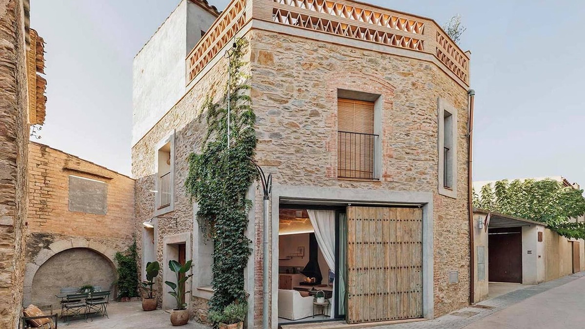 Gualta House | Charming House in Gualta near Montgrí Castle