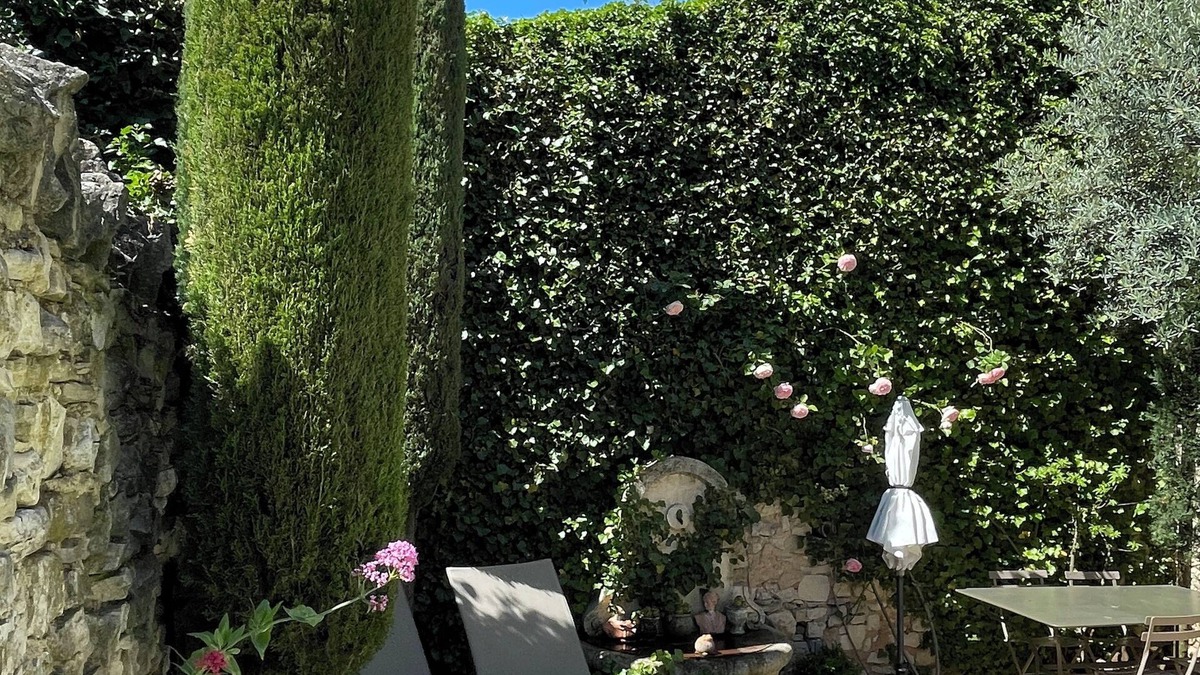 Gordes House | Charming house in hamlet 18 th in the heart of the Luberon with swimming pool and air conditioning
