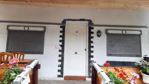 Iraneta House | Charming House in Irañeta with Fenced Garden