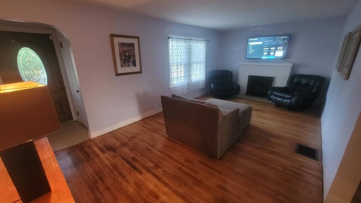 New Albany House | Charming house in the heart of New Albany close to downtown Louisville!