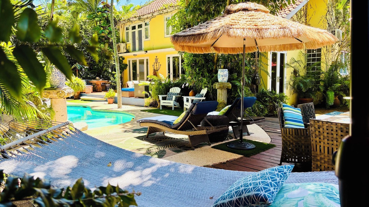 Navarro House | Charming house in the city, peaceful gated neighborhood.