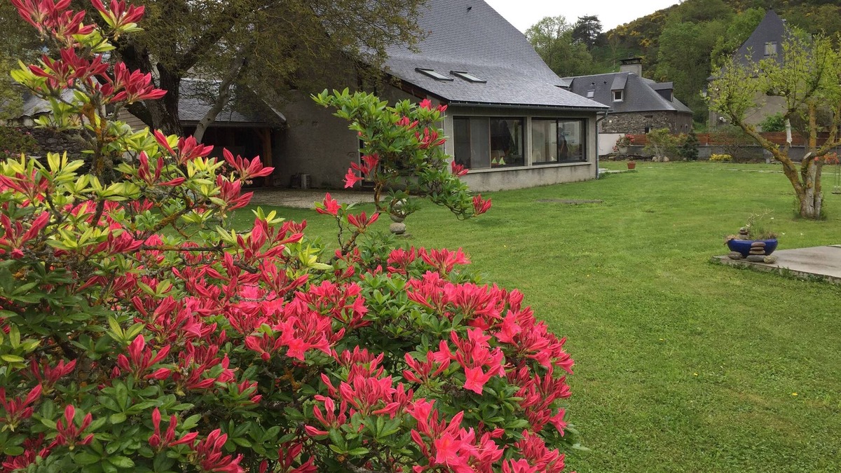 Pailhac House | Charming house in the heart of a small village in the Aure valley (sleeps 4)