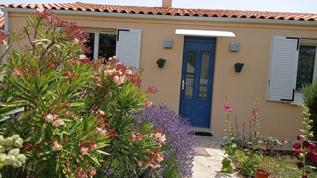 Nieul-sur-Mer House | Charming house near La Rochelle and the beaches of Ile de Ré