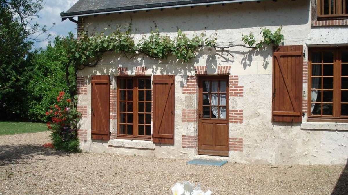 Cheverny Cottage | Charming House Near Cheverny Castle with Garden, BBQ, WiFi, Pet-Friendly, Sleeps 6