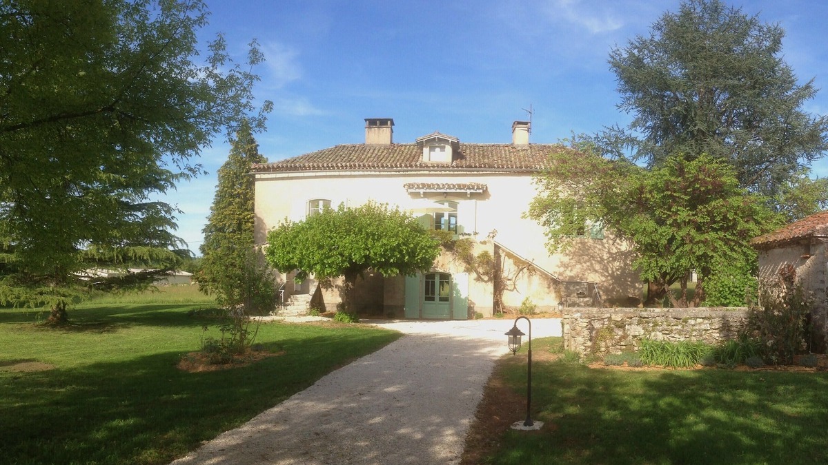 Arcambal House | Charming house of the 18th century