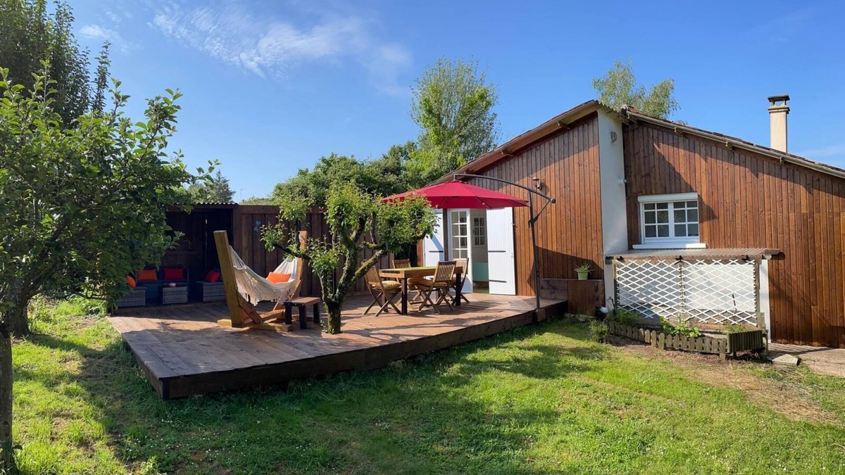 Thenezay Villa | Charming house with pond