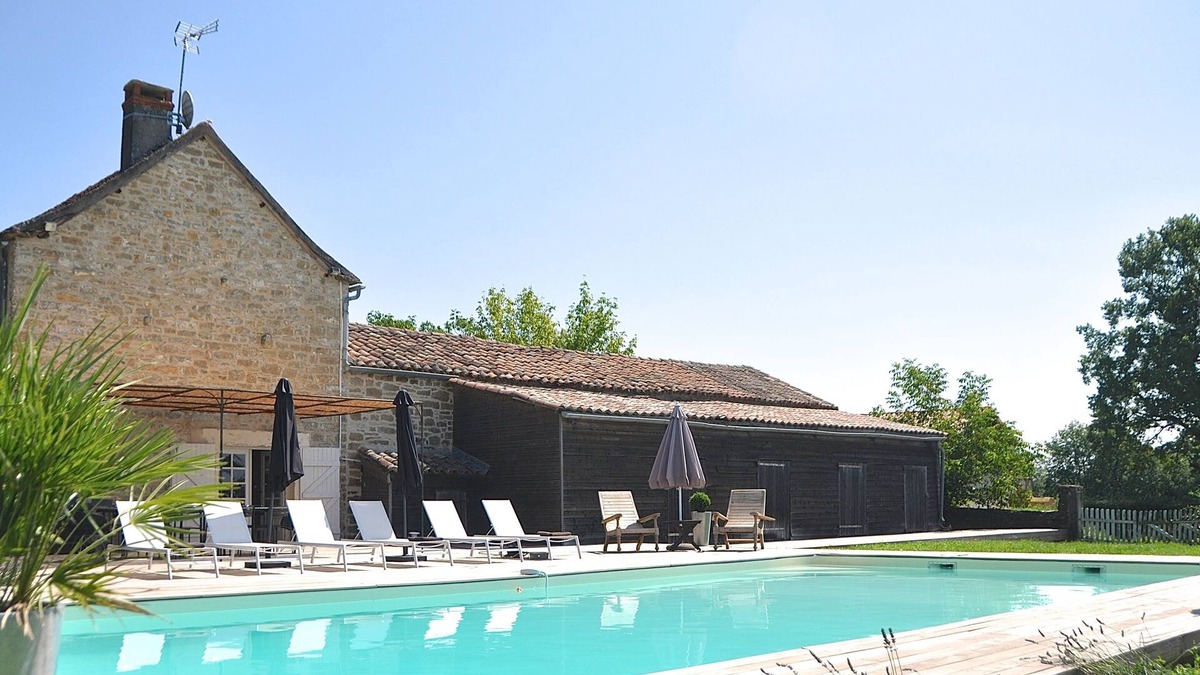 Caylus House | Charming house with very large heated pool in Caylus