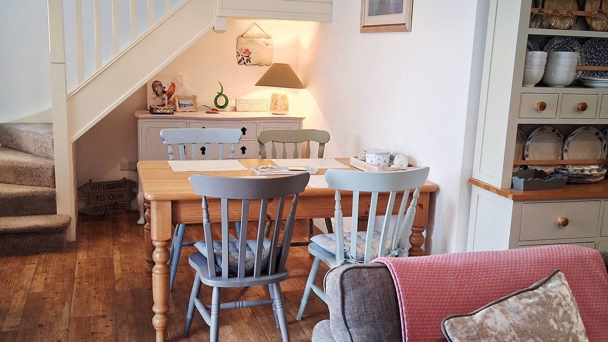 Claregalway Cottage | Charming Irish Country Cottage